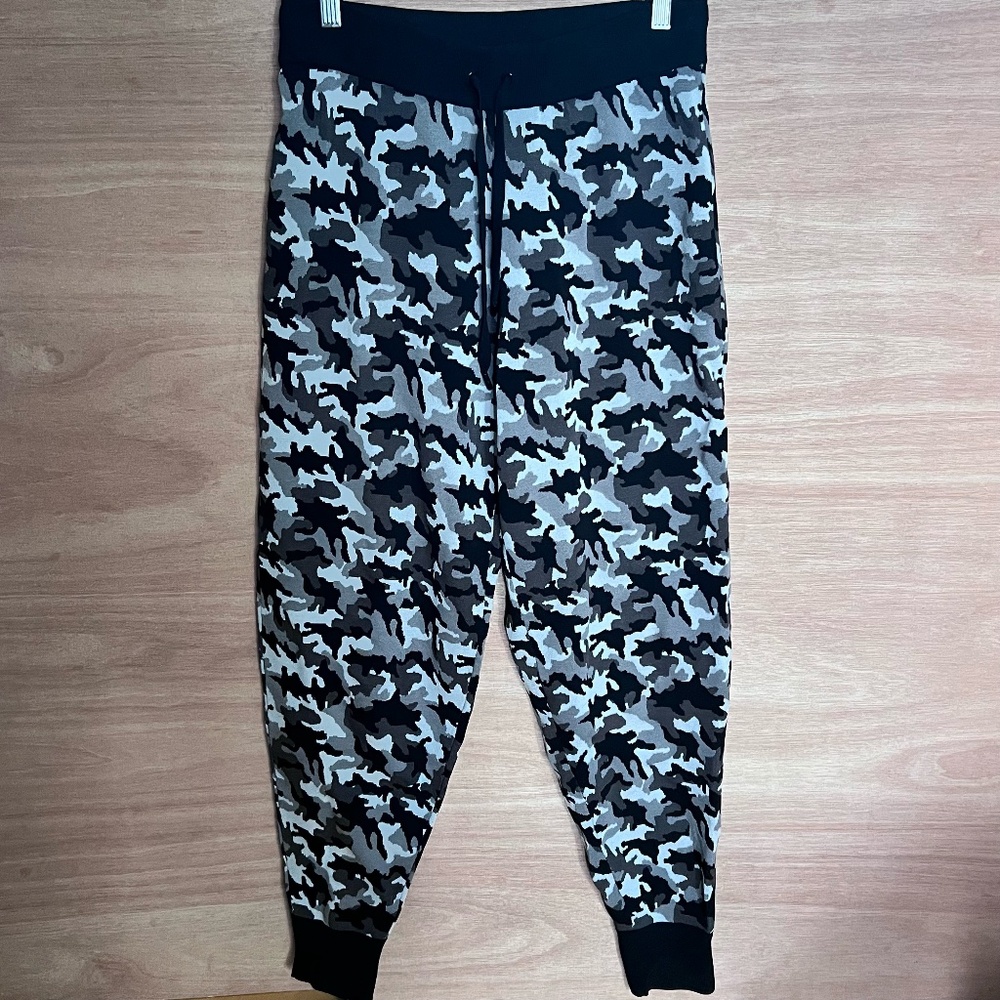 Michael Kors camouflage thick knit jogger pants size S small gray black camo